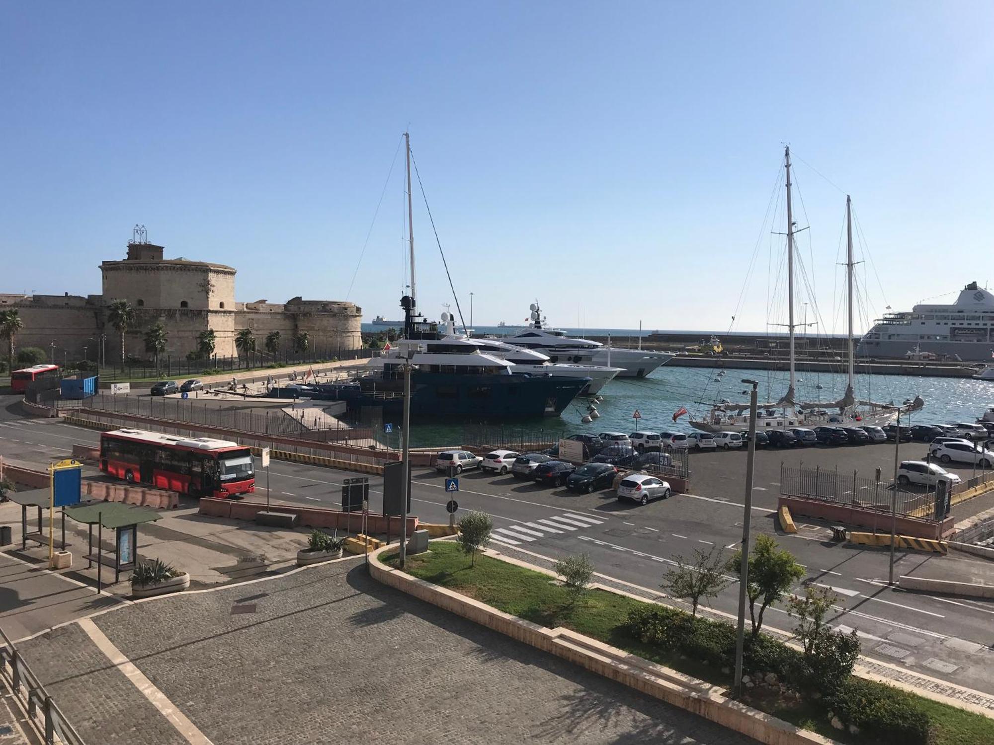 Sweet Dreams Hotel Civitavecchia Buitenkant foto
